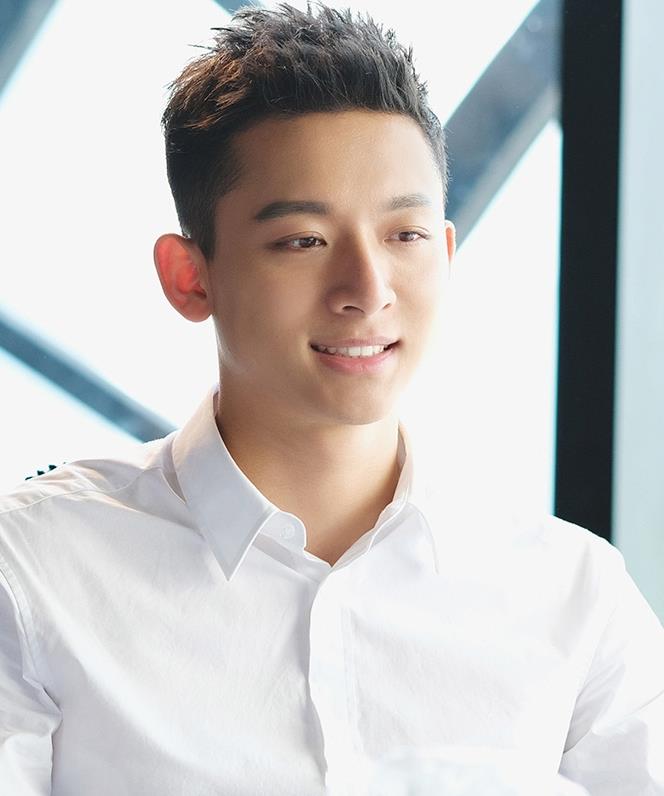 不火都难 张晚意成新剧男一号,高颜值小生主演《我爱轰炸机》