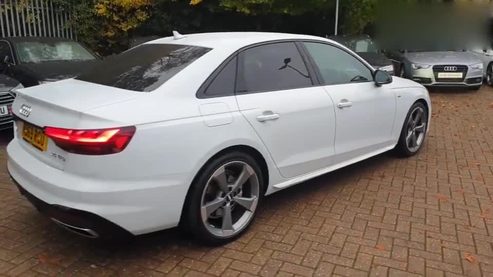 实拍欣赏2020款奥迪A4