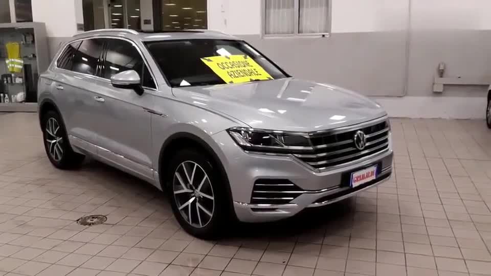 新款大众途锐全方位展示,近距离了解后,买不买普拉多自己决定