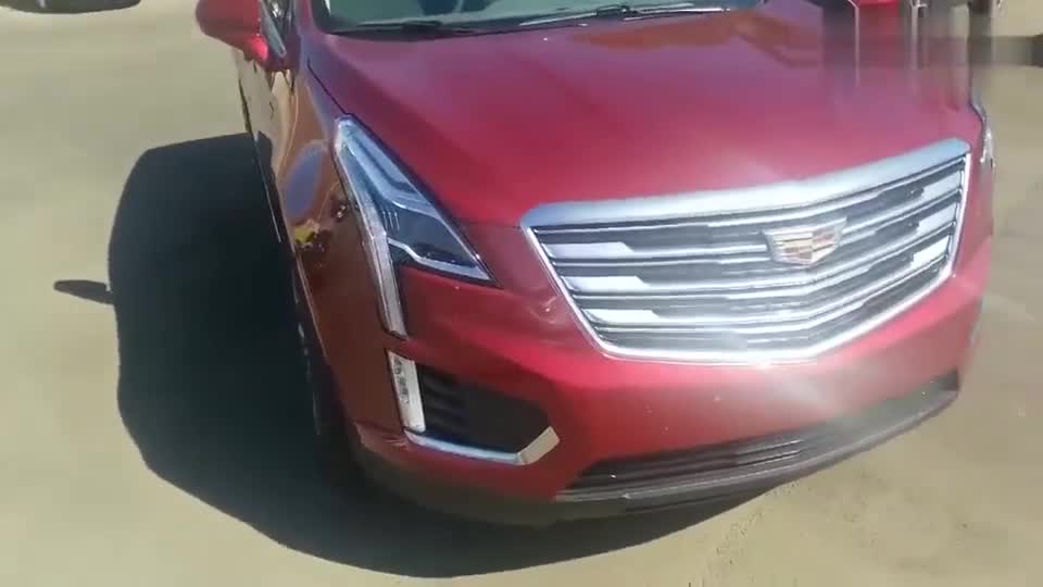 终于见到实车了!新款凯迪拉克XT6到货,外观和内饰展示