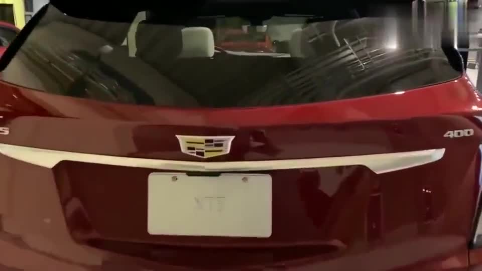 新款凯迪拉克XT5抢先实拍,近距离了解后,给个不买的理由