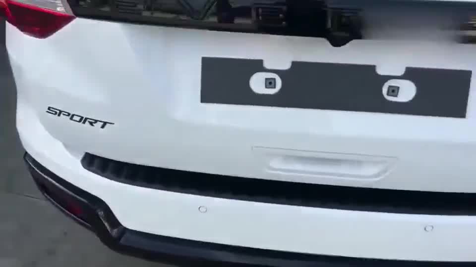 新款福特撼路者Sport抢先实拍,打开车门看到内饰,瞬间心动了