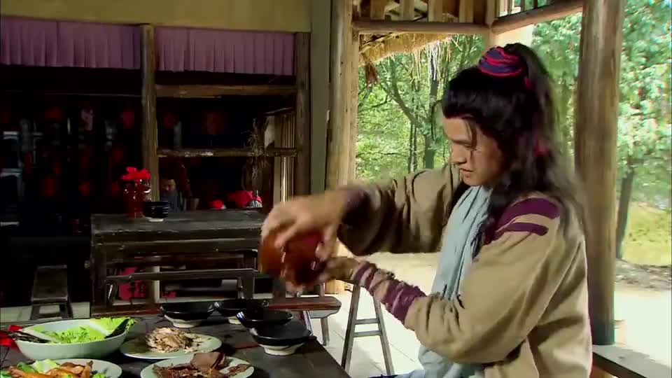 武松武松喝酒上头挑战三碗不过岗小二直接吓得不敢收银子