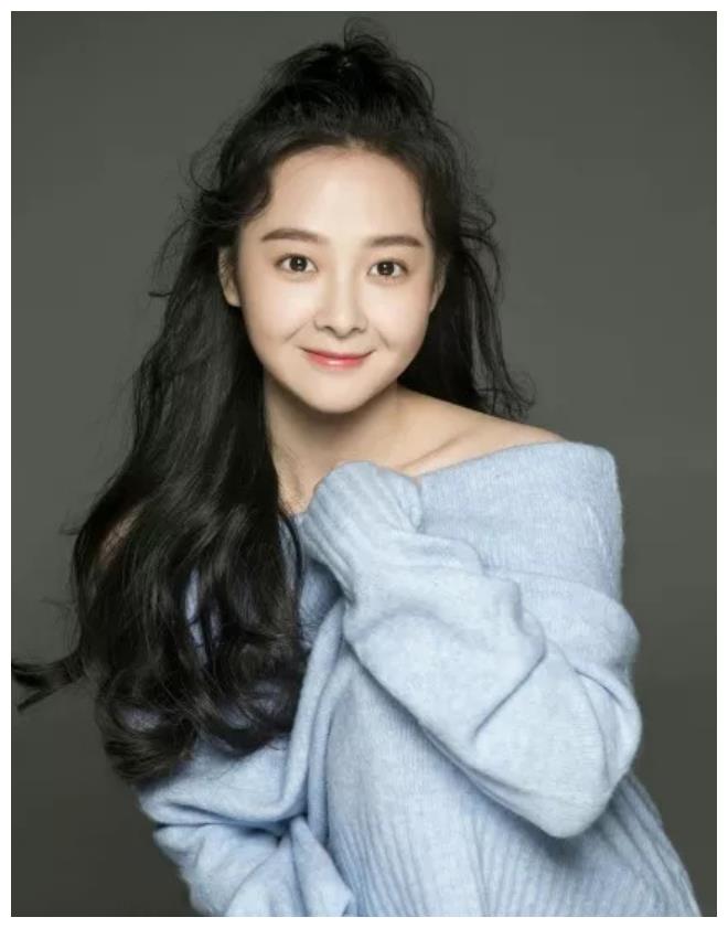 童星出道的杨丽晓如今逆袭美得不可方物她和释小龙秘密结婚