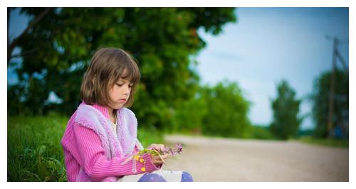 孩子出现孤僻症状，不要着急，这几招教给你