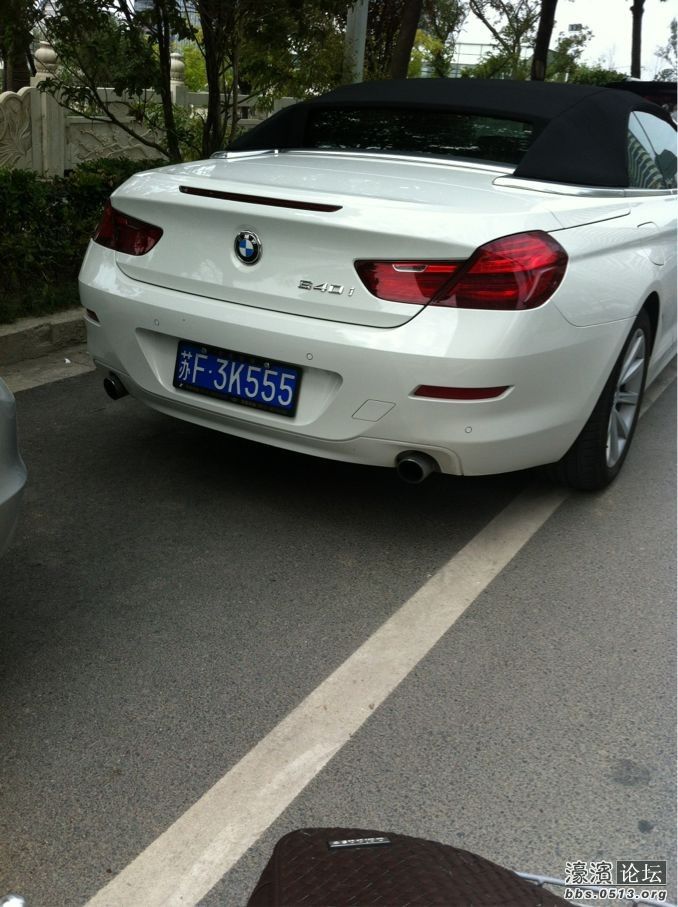 南通通州区街头实拍宝马640敞篷车，车牌