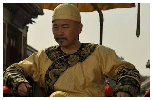 雍正最爱并非纯元，甄嬛也是母凭子贵，真正爱的是和他合葬的两人
