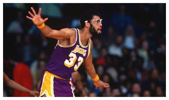 NBA前史20大巨星:乔丹贾巴尔领衔,杜兰特库里接近前十!
