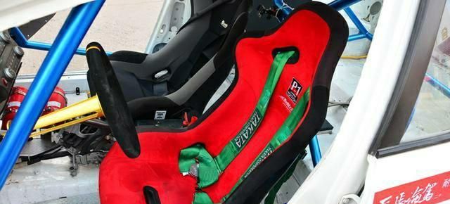 简单介绍赛车的内笼改装