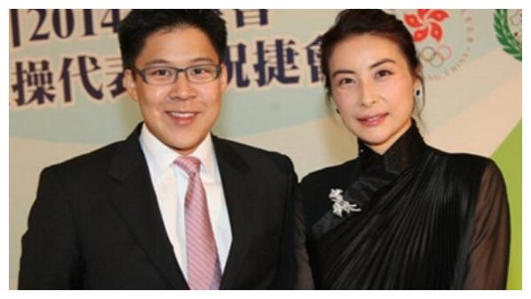 婆婆不想让郭晶晶再生了,说她基因太强大,3个孩子都不