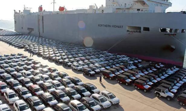 天津港库存压红线，路虎5折没人买，车贩急哭了：好心人在哪里？