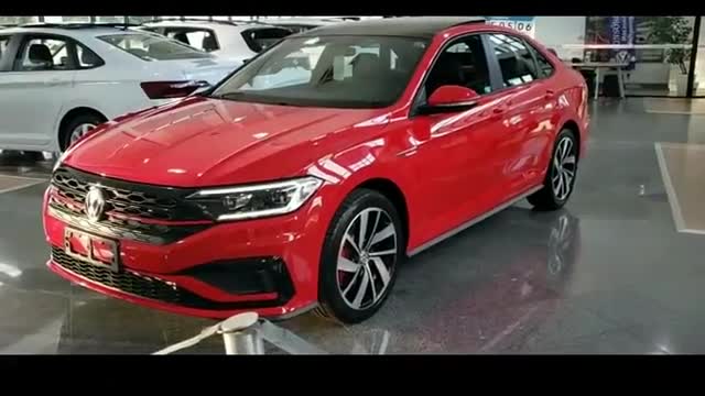 更快更运动的速腾，国外实拍欣赏红色大众JETTAGLI