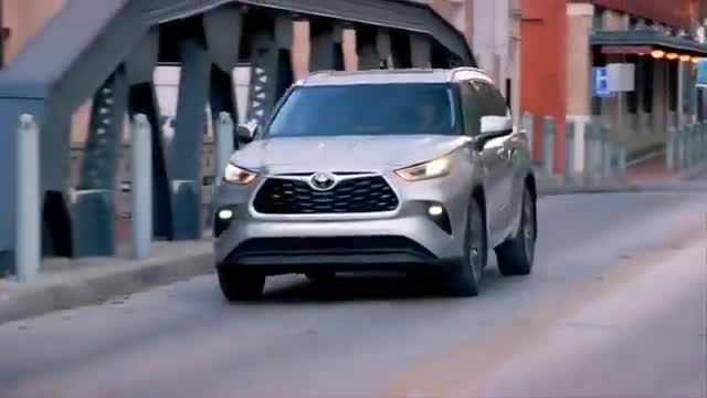 2020款丰田汉兰达XLESUV外观实拍