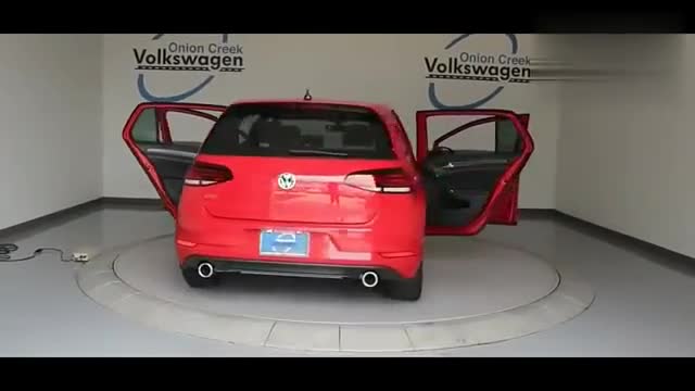 大众高尔夫GTI与新款速腾GLI同台实