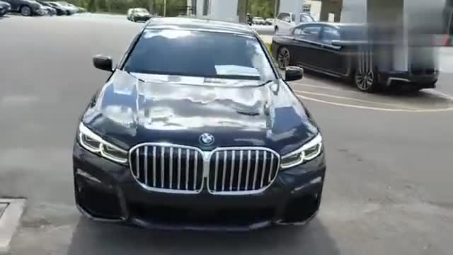 革新后从新PK奔驰S级，实拍2020款宝