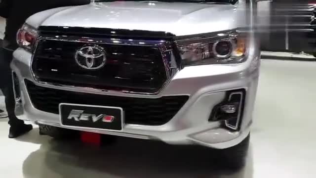 海拉克斯车展实拍，比普拉多还硬