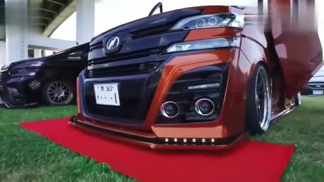 丰田30VELLFIRE更年轻的豪华MPV改装