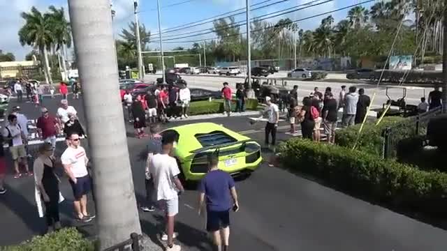 各种帅气跑车海外实拍展览令人