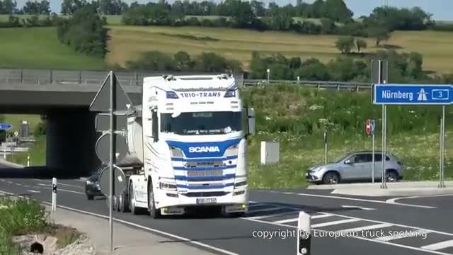 国外街头各种卡车展示，令人向往