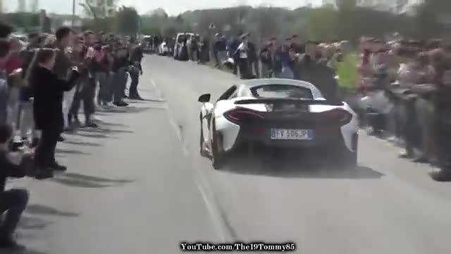 国外实拍各种超跑加速魅力的姿