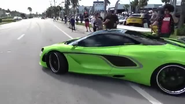 国外时尚跑车实拍展示真是难得