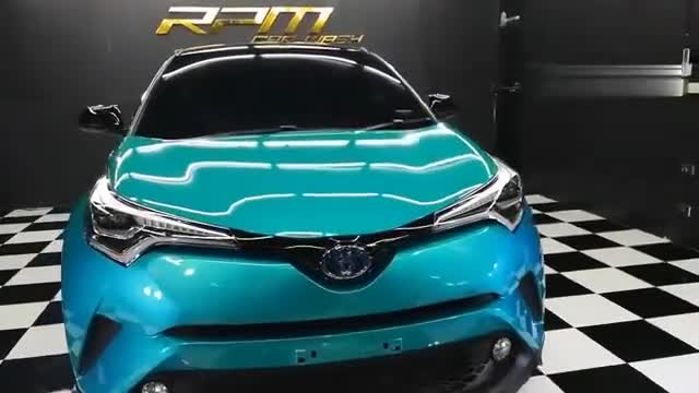 时尚前卫很动感，实拍丰田CHR，这颜