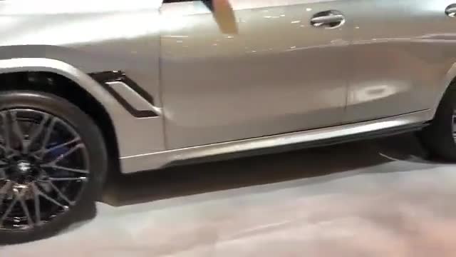 性能SUV详尽展示，全新宝马X6MCom