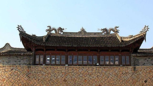 永昌堡,建筑宏伟壮观历史悠久,均具有较高的历史文化价值_高清图集