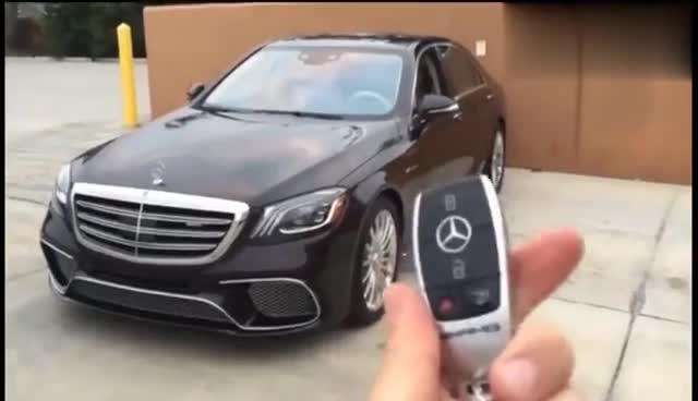 奢华内饰哪个更极致？奔驰S级豪