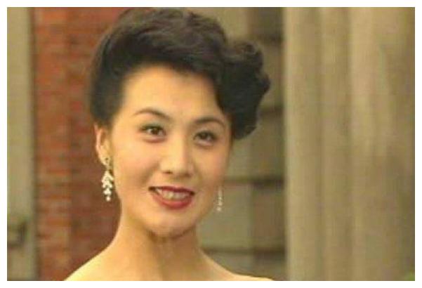 她刚拿影后就查出癌症,为生子拒绝化疗离世,陈道明在其葬礼大哭休闲区蓝鸢梦想 - Www.slyday.coM 她刚拿影后就查出癌症,为生子拒绝化疗离世,陈道明在其葬礼大哭休闲区蓝鸢梦想 - Www.slyday.coM