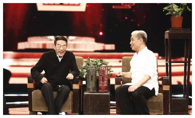 杨少华有五个儿子,分别是杨威,杨进明,杨伦,杨健以及杨议,其中杨进明