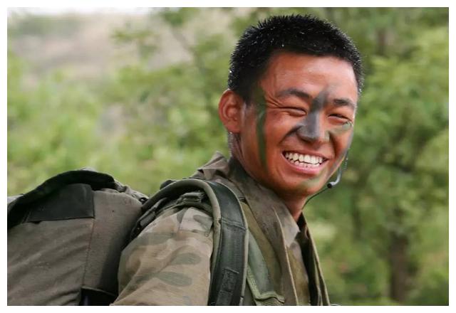 四个演过特种兵的男星,吴京霸气王宝强憨厚,而最后一位无人超越