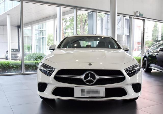 最便宜的奔驰是哪一款 1893-kakmcxc5115386.jpg