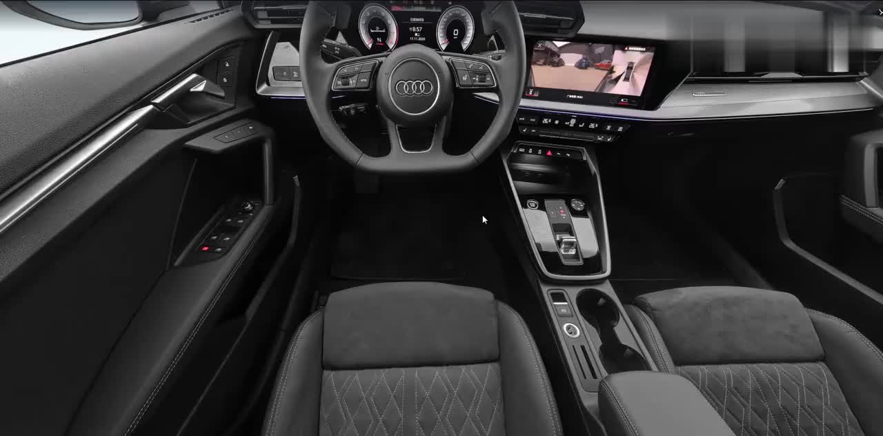 实拍2021款奥迪A3L，看了它内饰后，它和宝马1系，奔驰A级怎么选