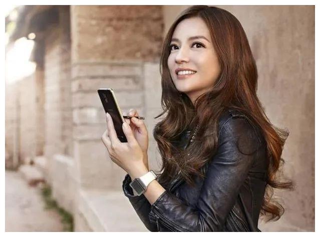女明星谁最有钱排行榜_盘点娱乐圈女明星有钱排行榜,第一名你绝对想不到!