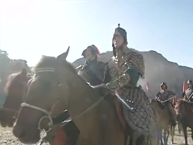 《隋唐英雄传》宇文成龙大战瓦岗寨五虎上将最后被搁下头颅