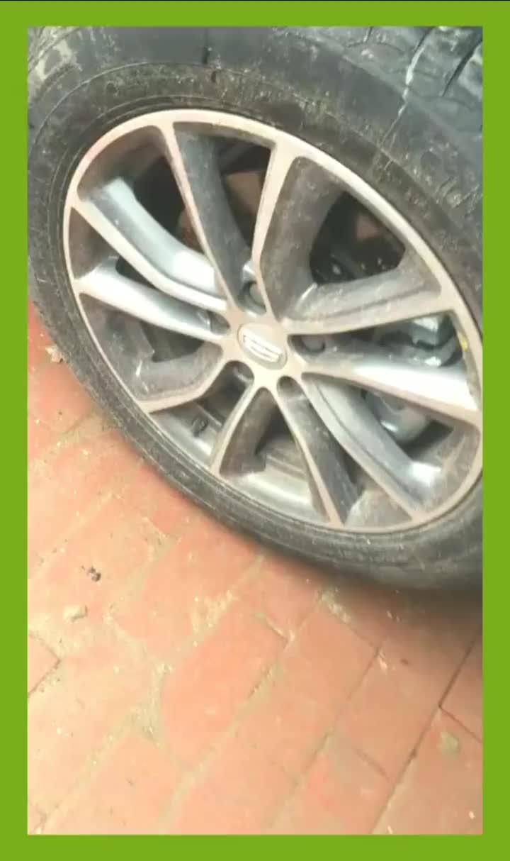 买车一定要买这种防撞梁加缓冲泡沫安全系数高点