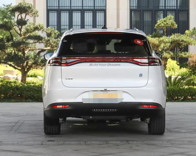 了不起的中国造，1.8升油耗，比Q5有档次，汉兰达地位难保