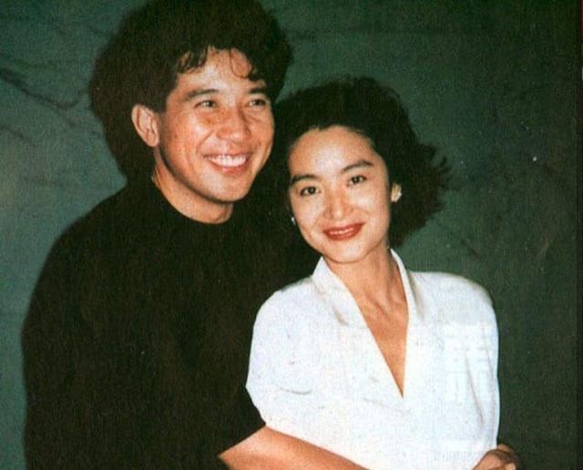 有个媒体曝出"秦汉和林青霞结婚了"