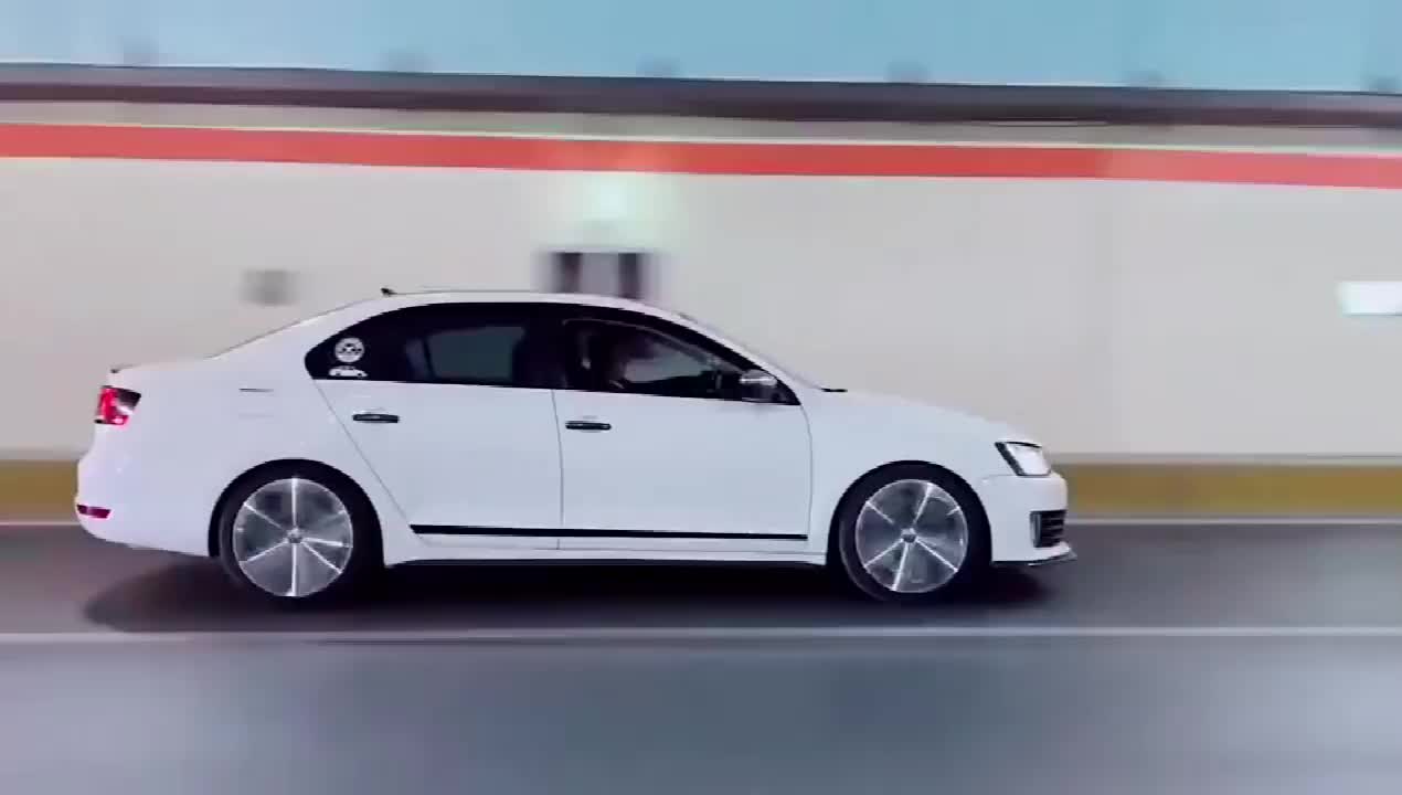 大众速腾出了新款反而觉得老款更好看了！