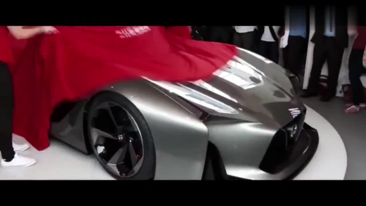 2020款日产GTR概念车首次亮相车展，外形时尚炫酷