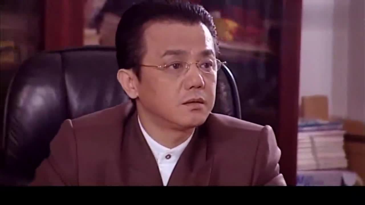 马大帅:经理训话喊口号,马大帅竟比别人慢半拍,真是太逗了
