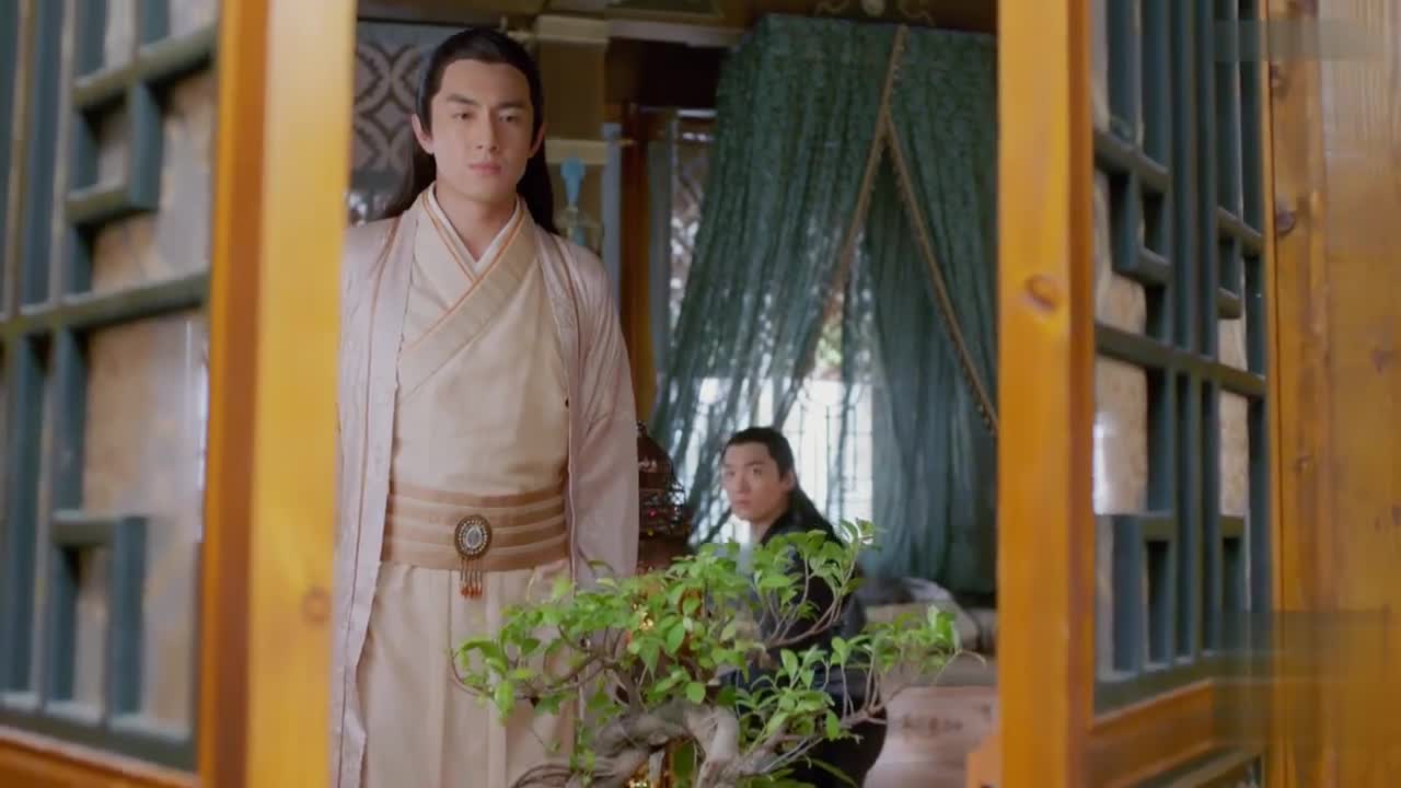楚乔传宇文玥对楚乔情根深种将楚乔的银铃铛挂在剑上