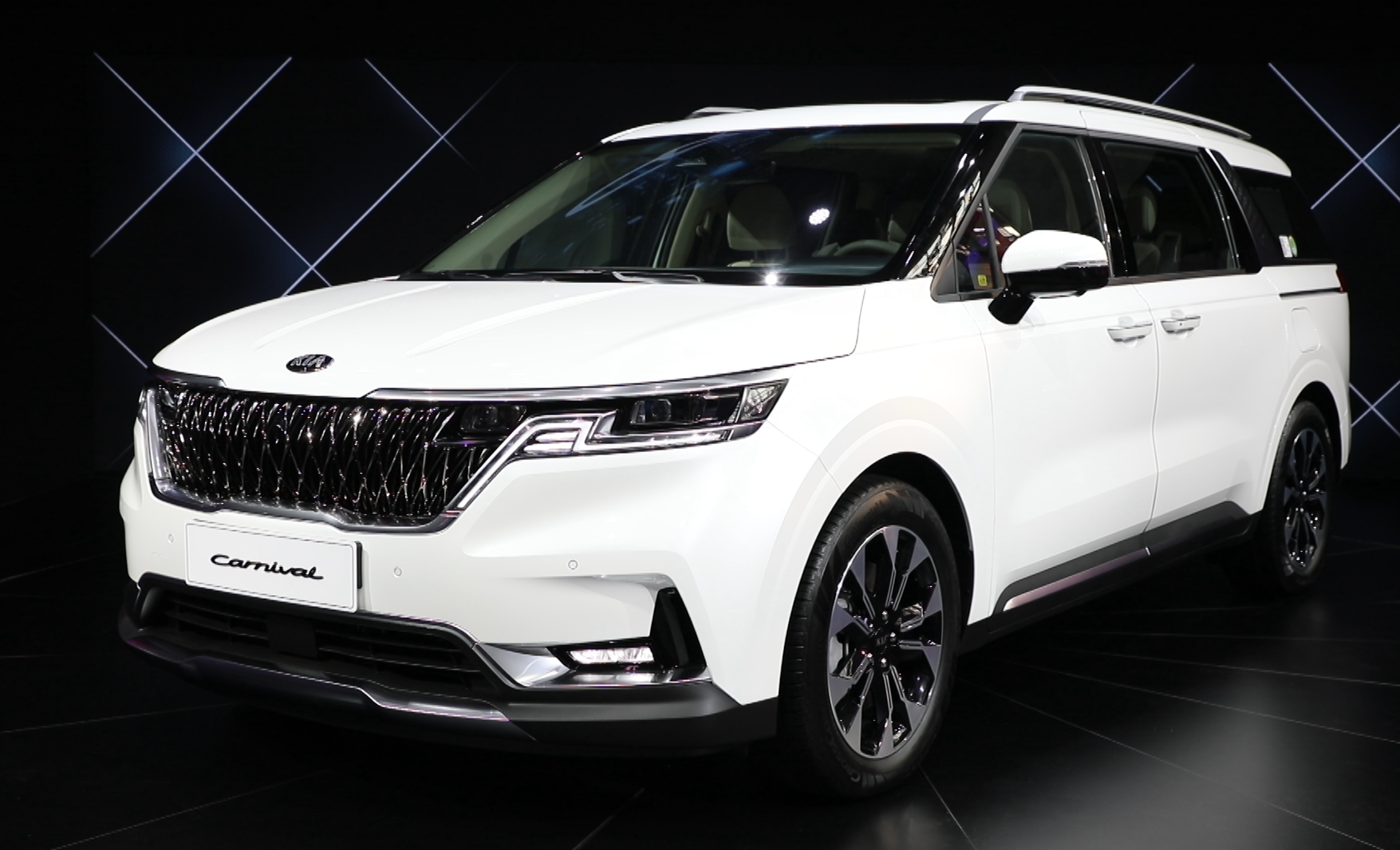 东风悦达起亚闪耀2020北京国际车展