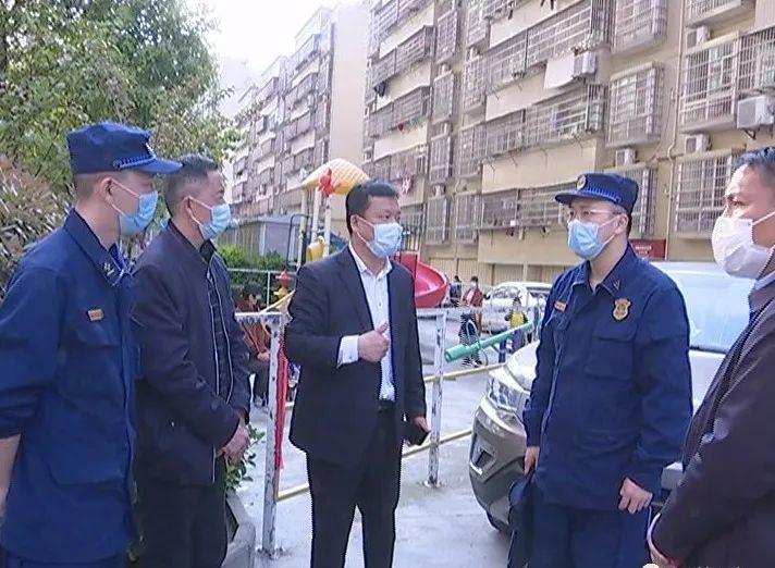 云梦常务副县长杨红成率队开展老城区消防安全隐患整改督办