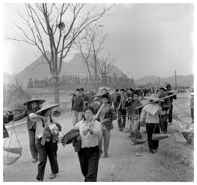 老照片:六七十年代广东小城连州的激情岁月