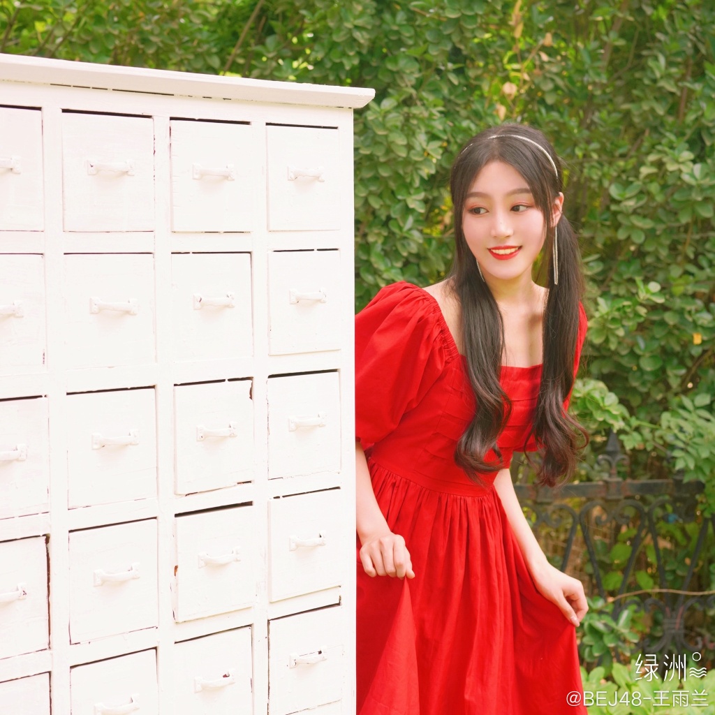 美女歌手bej48-王雨兰迷人写真美照欣赏