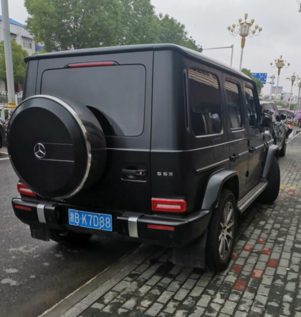 南通如皋农村实拍奔驰G63 AMG，气场秒杀周围所有车！