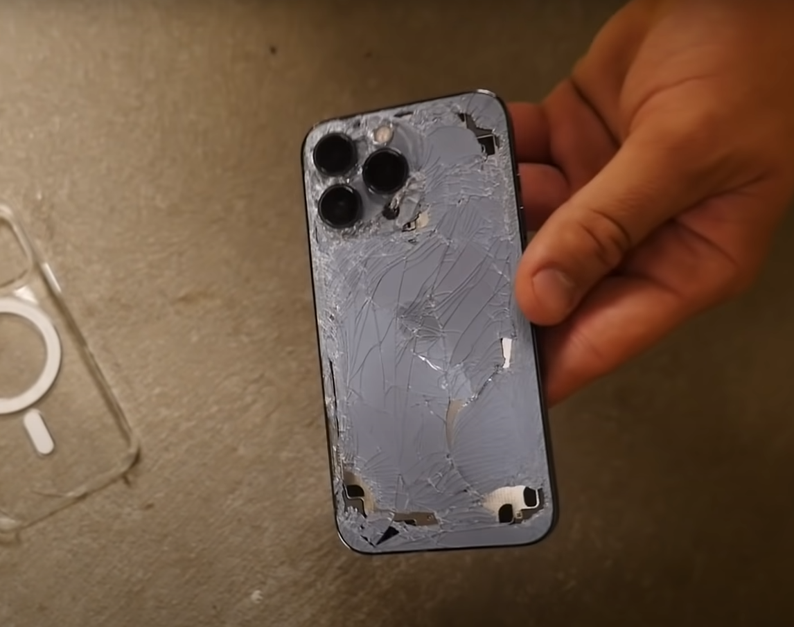 iphone12摔碎图片,苹果12摔坏的真实图片 比诺基亚还抗摔iphone13的跌落测试出乎意料