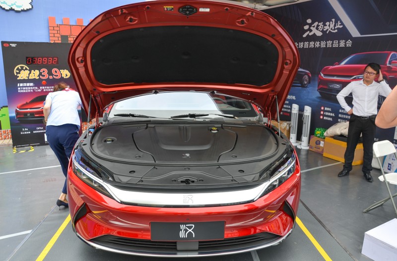 007探店：带“刀”入场 比亚迪汉EV静态实拍解析